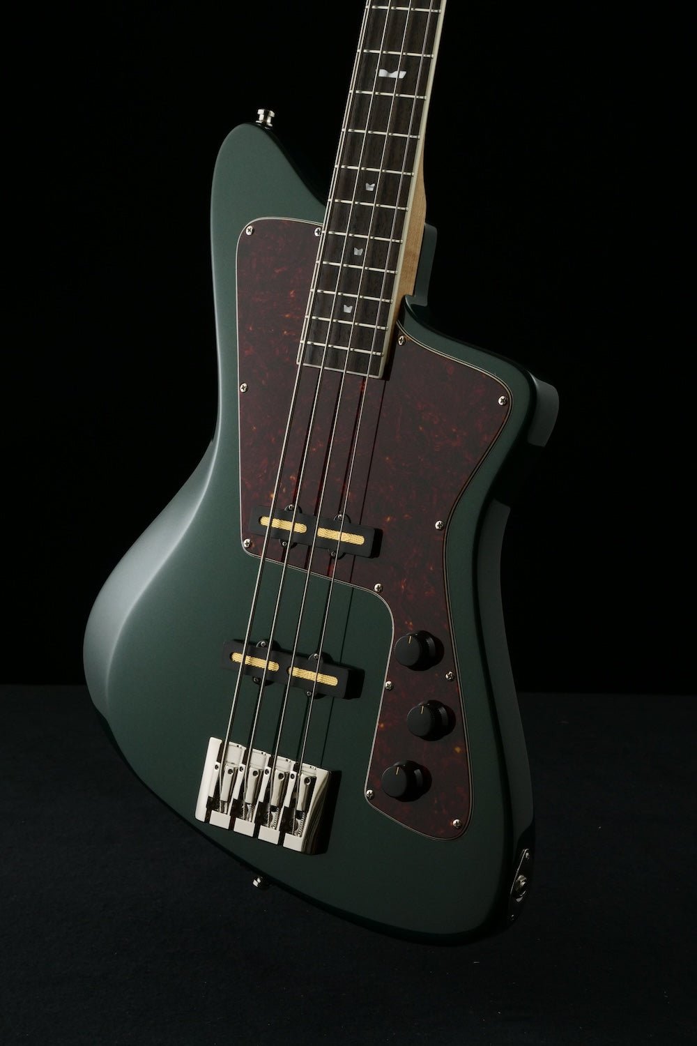 Revival 49 Wingman Bass - British Racing Green metallic | Custom Shop - Baum Guitars