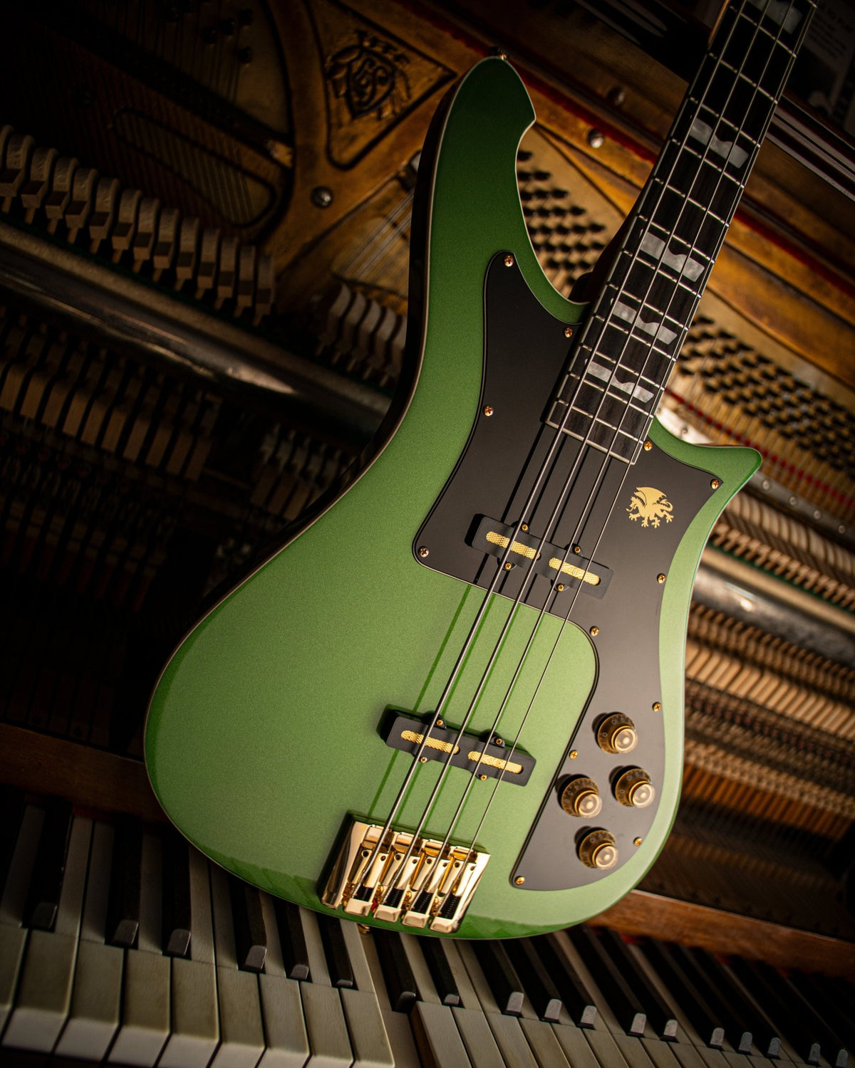 Nidhogg Bass - Mamba Green - Baum Guitars